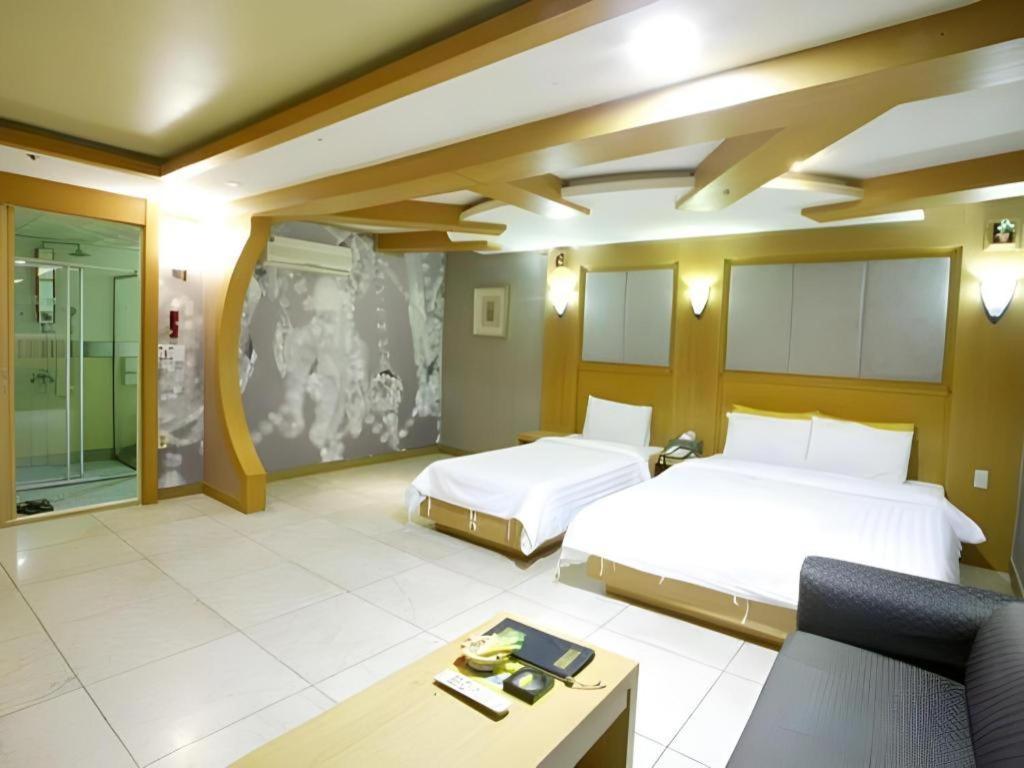 Hotel Head-One Uijeongbu Exteriör bild