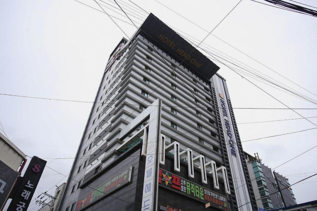 Hotel Head-One Uijeongbu Exteriör bild