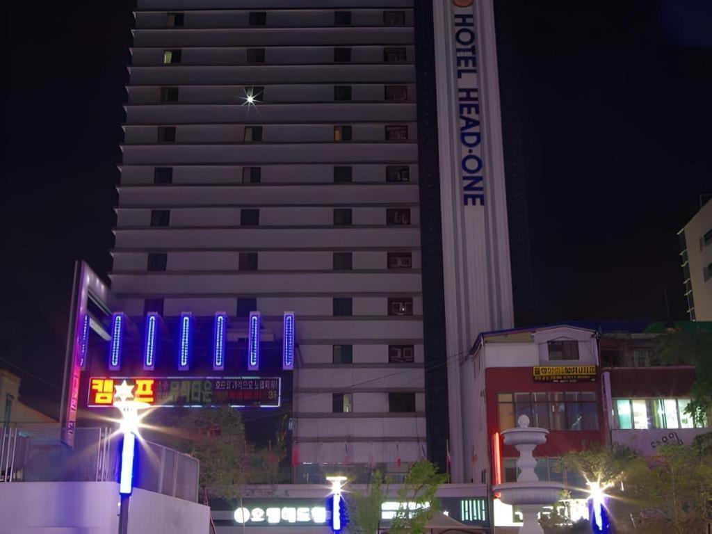 Hotel Head-One Uijeongbu Exteriör bild