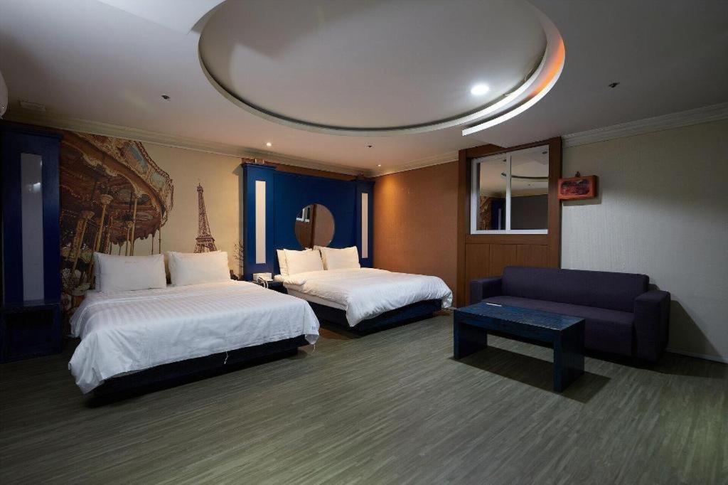 Hotel Head-One Uijeongbu Exteriör bild